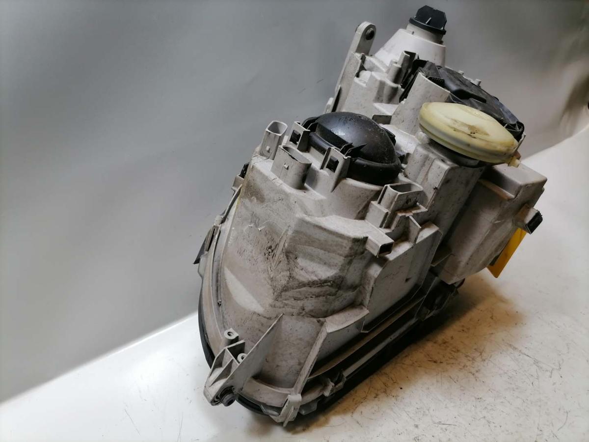 Mercedes C Klasse W203 original Scheinwerfer vorn rechts Halogen Bj.2001